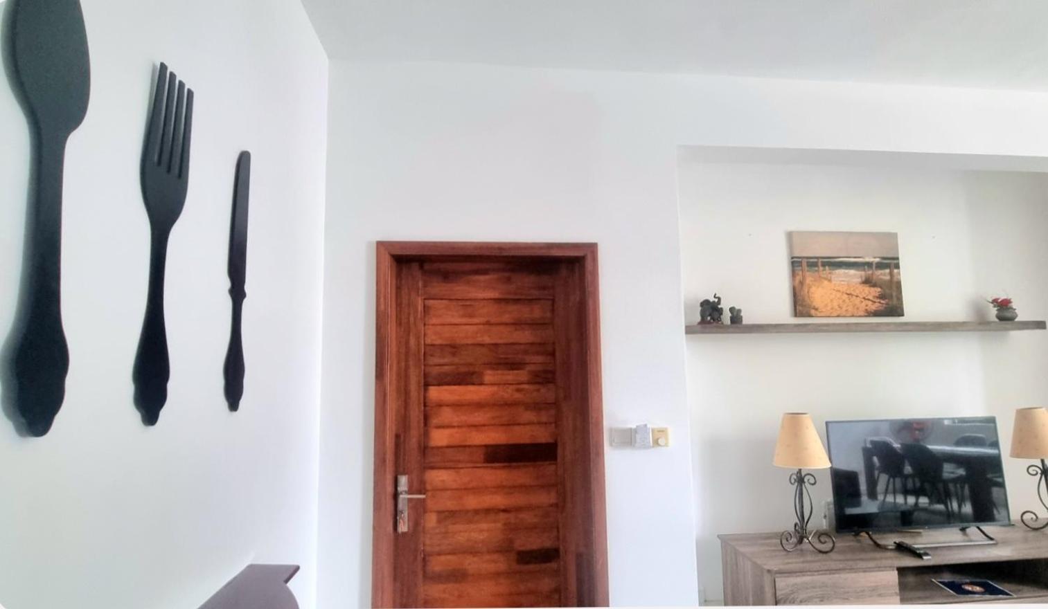 Sugar Reef West Coast Apartment Flic en Flac Room photo